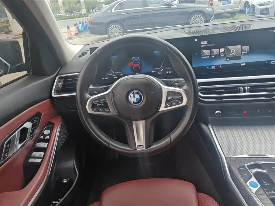 BMW i3 2023 eDrive 40 L Shadowline Package фото 15