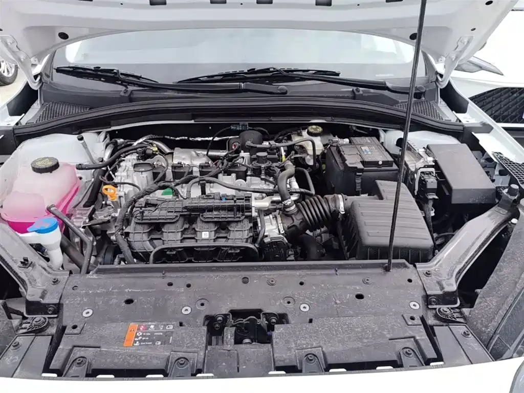 Roewe i5 2026 2026 1.5L CVT Luxury
