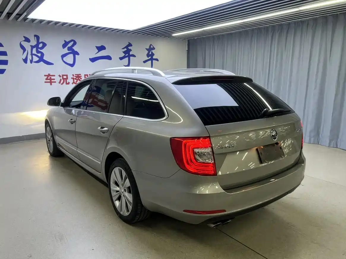 Škoda Superb 2014 2.0TSI Premium Edition фото 20