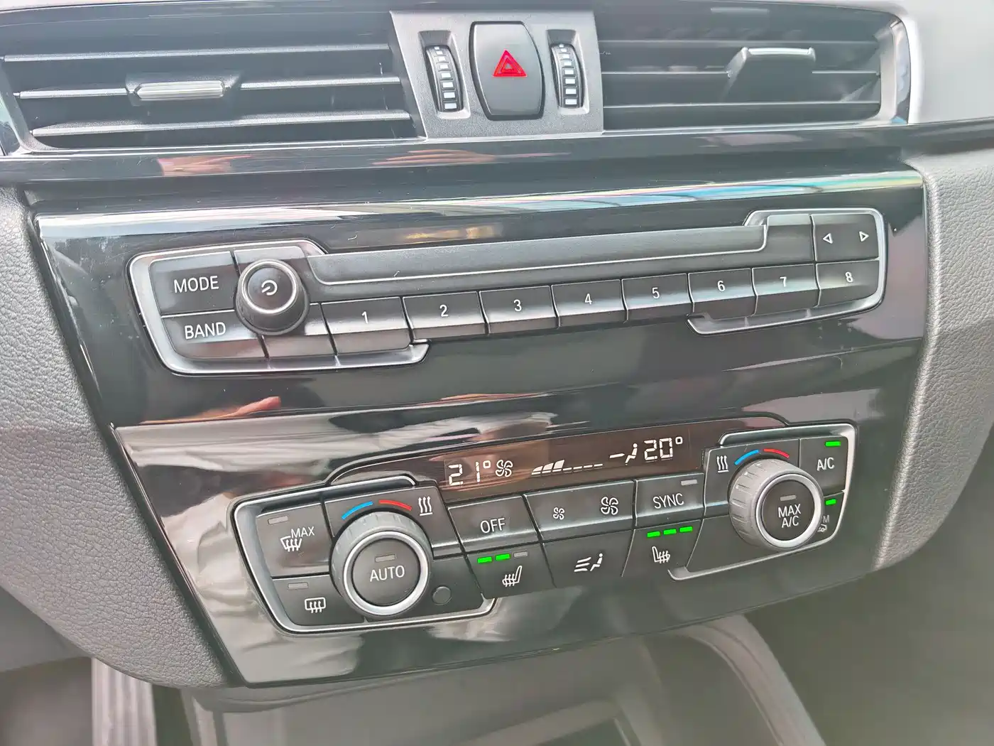 BMW X1 2018 sDrive20Li Leading Model фото 24