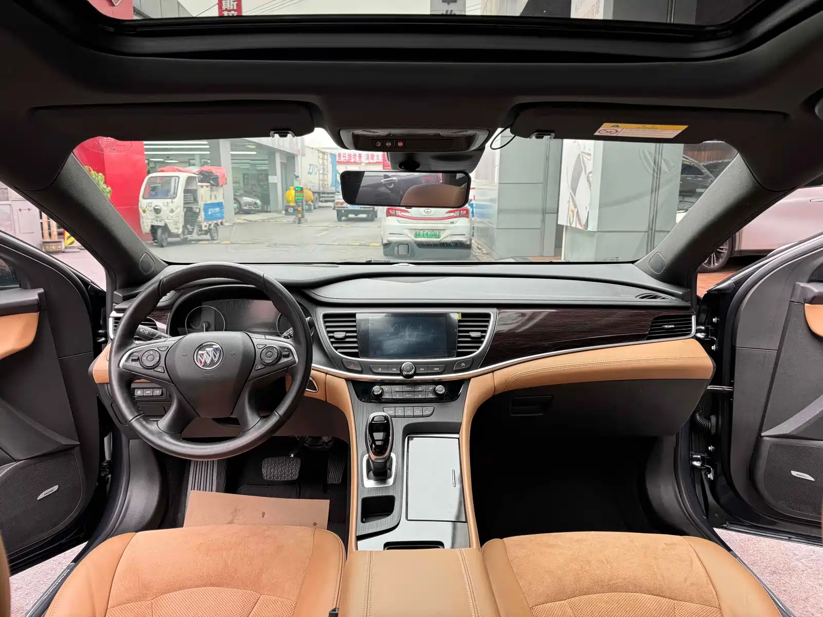 Фото 14 - Buick LaCrosse