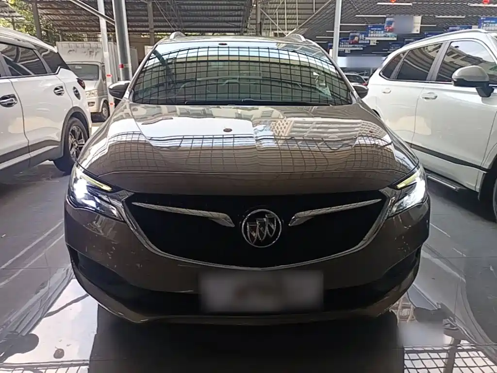BUICK GL6