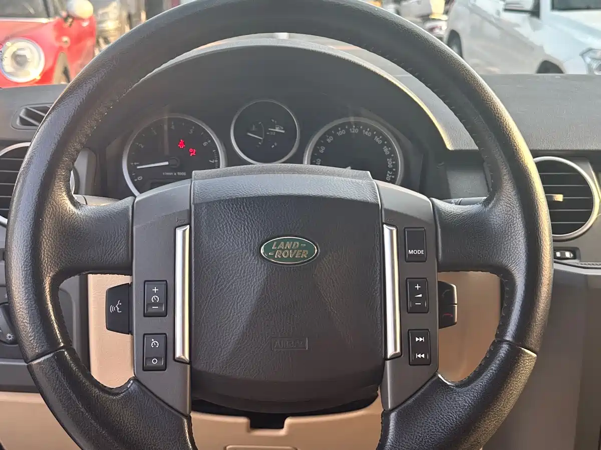 Land Rover Discovery 2005 Model 4.0 SC V6 HSE фото 13