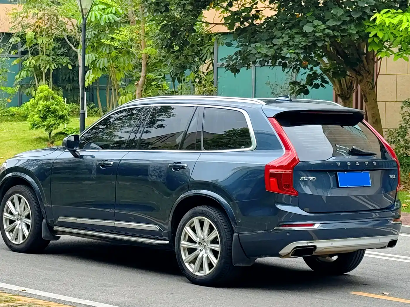 Фото 4 - Volvo XC90
