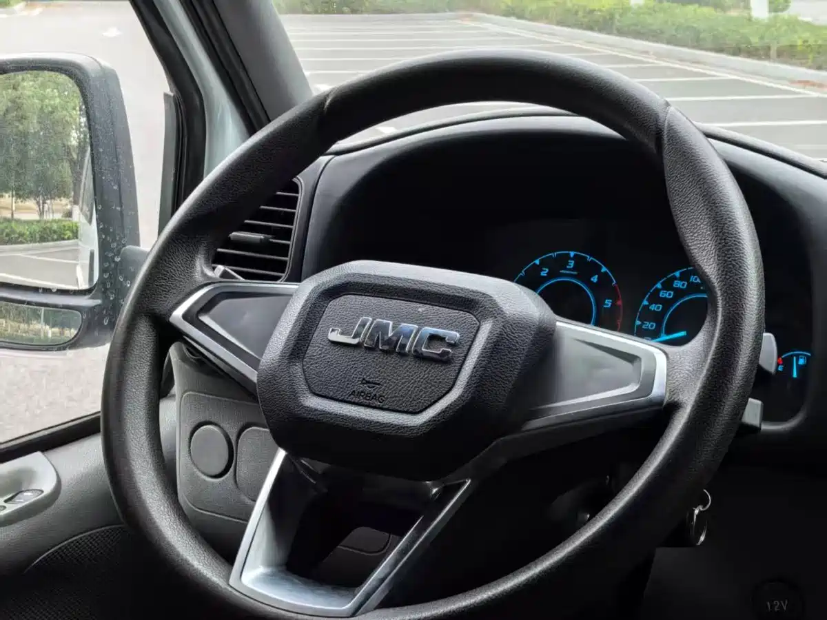 Jiangling Tesun 2020 2019 2.8T Commercial Short Wheelbase Medium Roof 6-Seater China VI JX493
