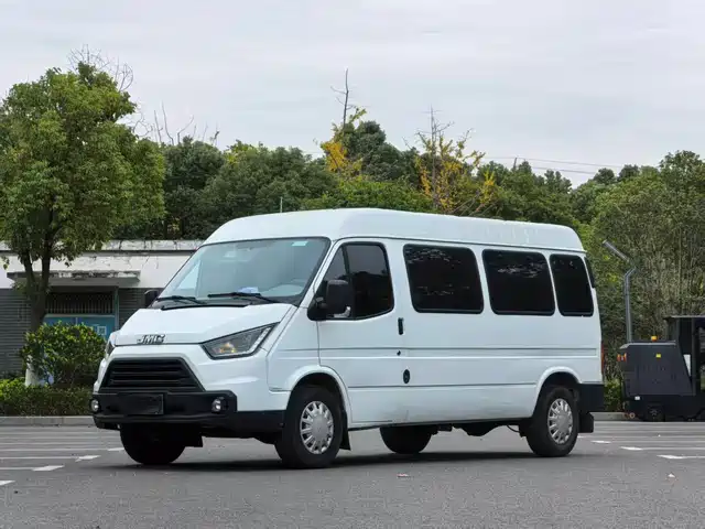  Jiangling Tesun 2019 2.8T Commercial Short Wheelbase Medium Roof 6-Seater China VI JX493