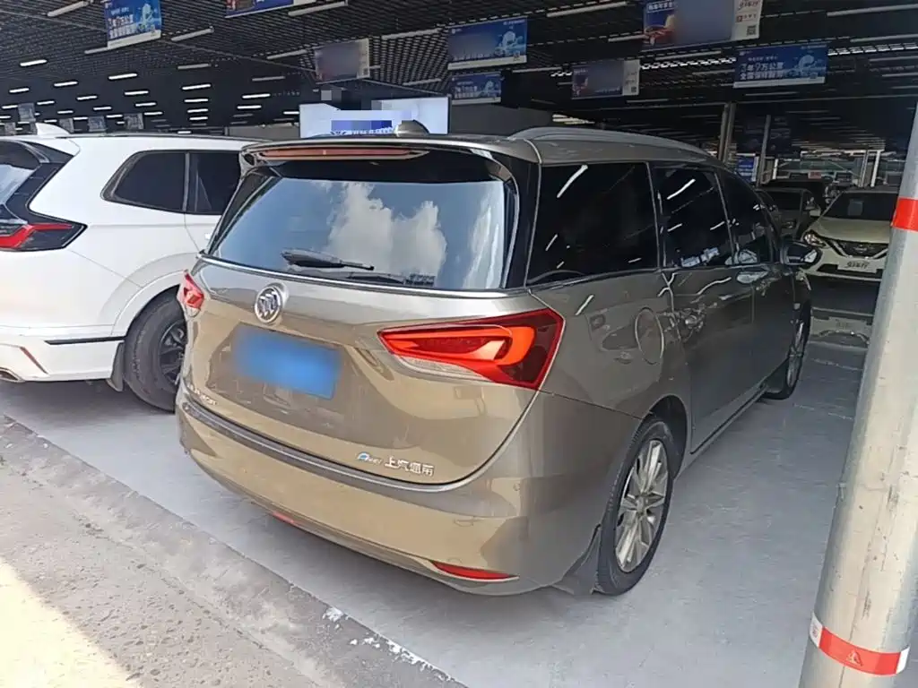 BUICK GL6