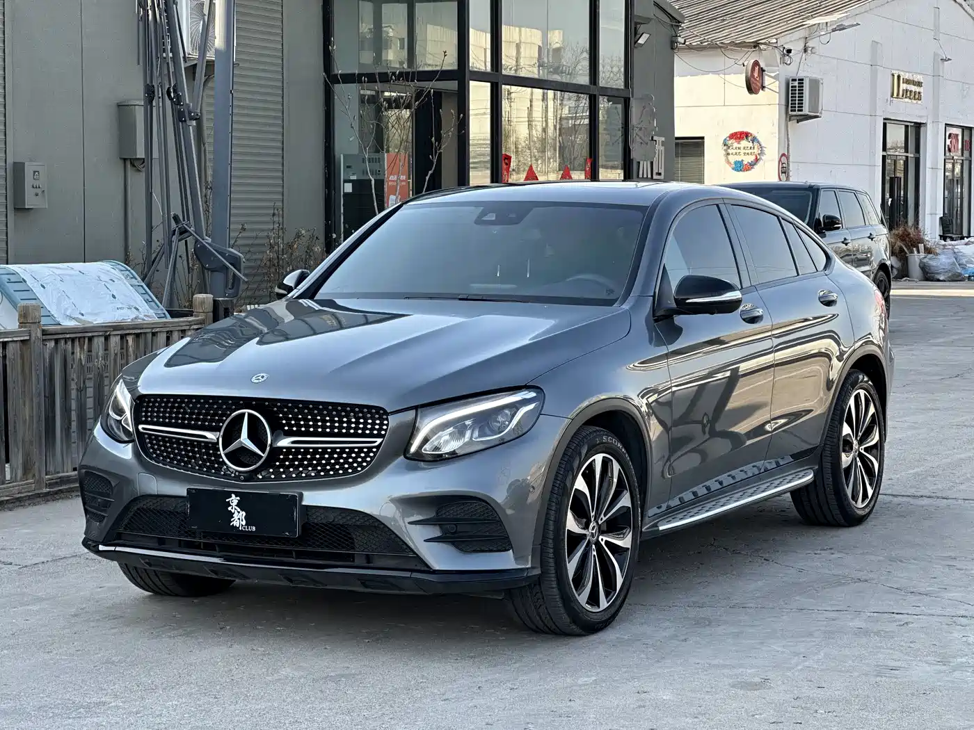 Mercedes-Benz GLC Coupe 2018 GLC 260 4MATIC Coupe SUV
