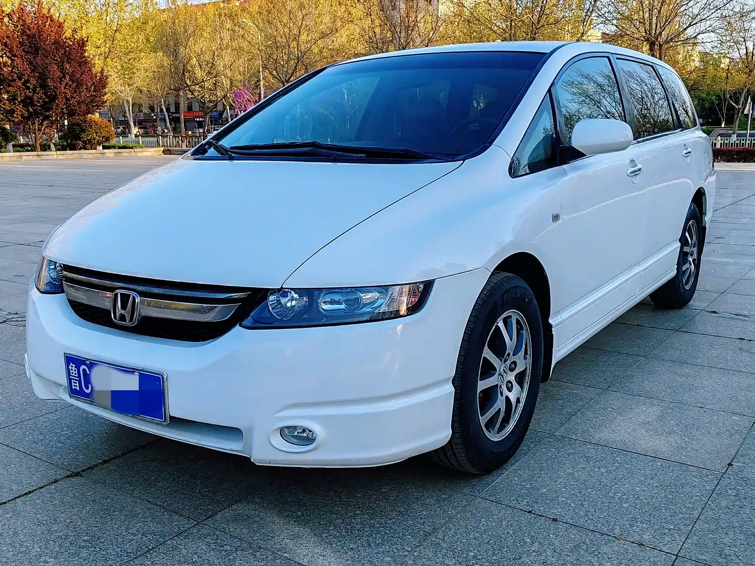 Фото 4 - Honda Odyssey