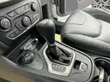 Фото 11 - Jeep Cherokee