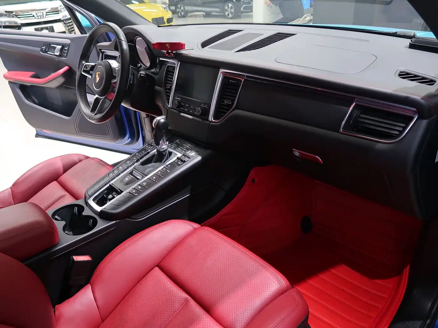 Porsche Macan 2017 Macan 2.0T фото 7