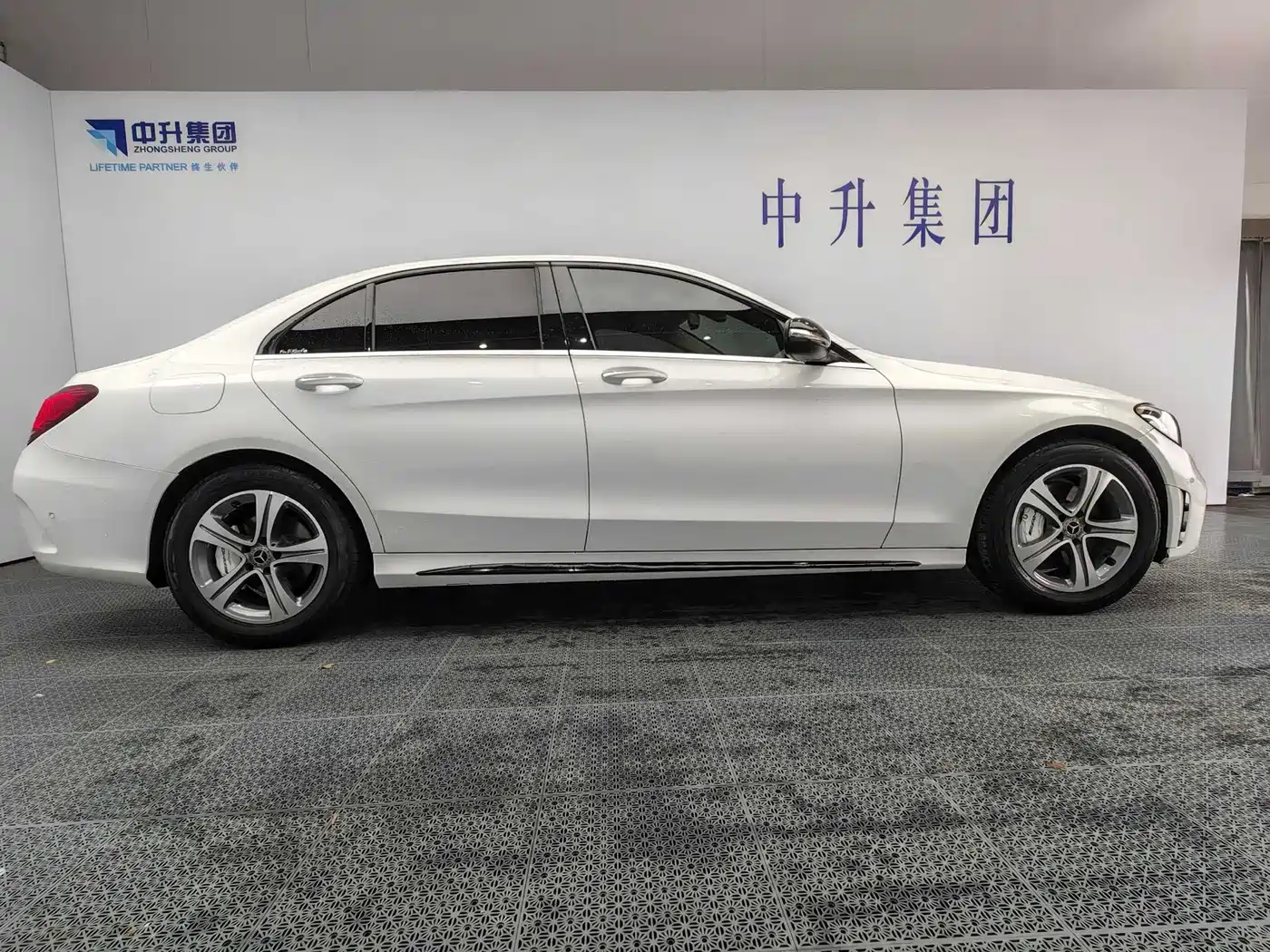 Mercedes-Benz C-Class 2019 Facelift C 260 L Sport фото 7
