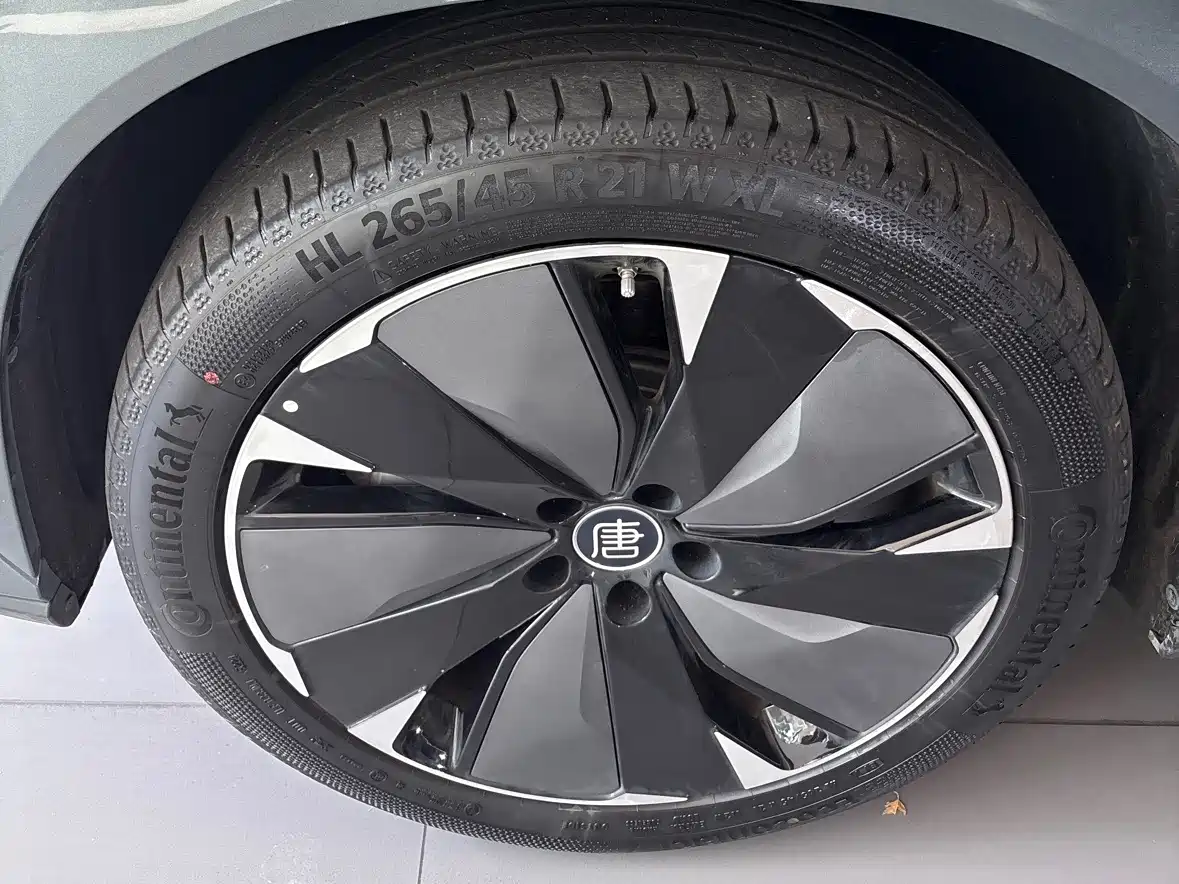 BYD Tang L 2025 DM 175KM Drone Player Edition фото 7