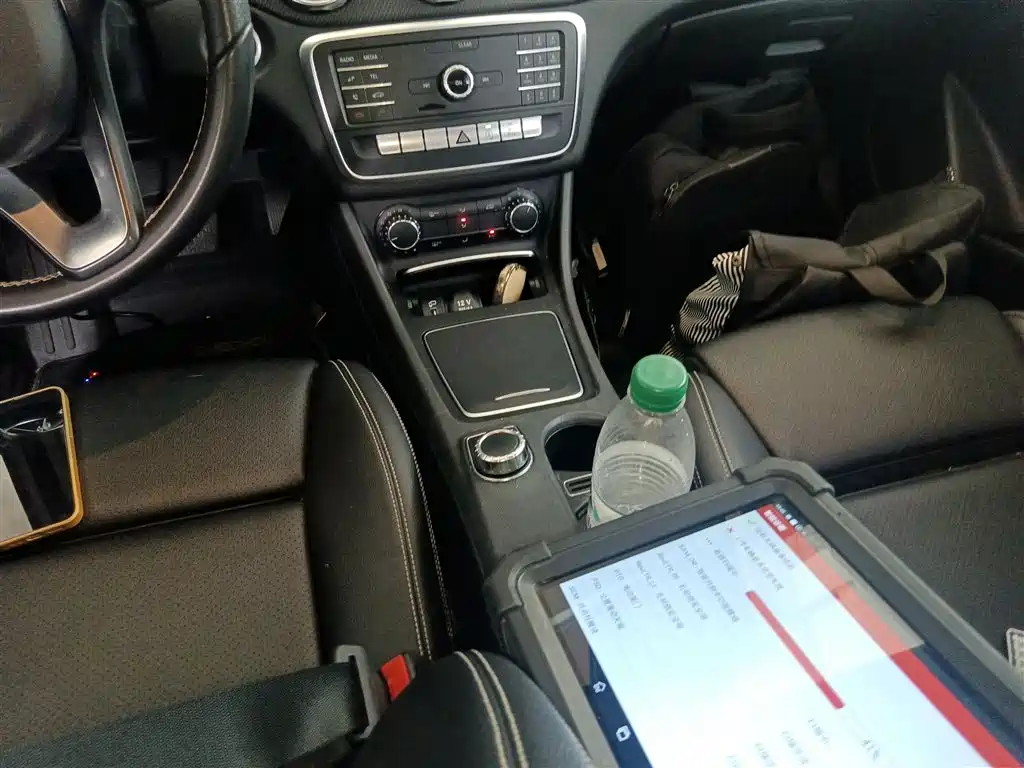 Mercedes-Benz GLA 2018 GLA 200 Dynamic фото 10