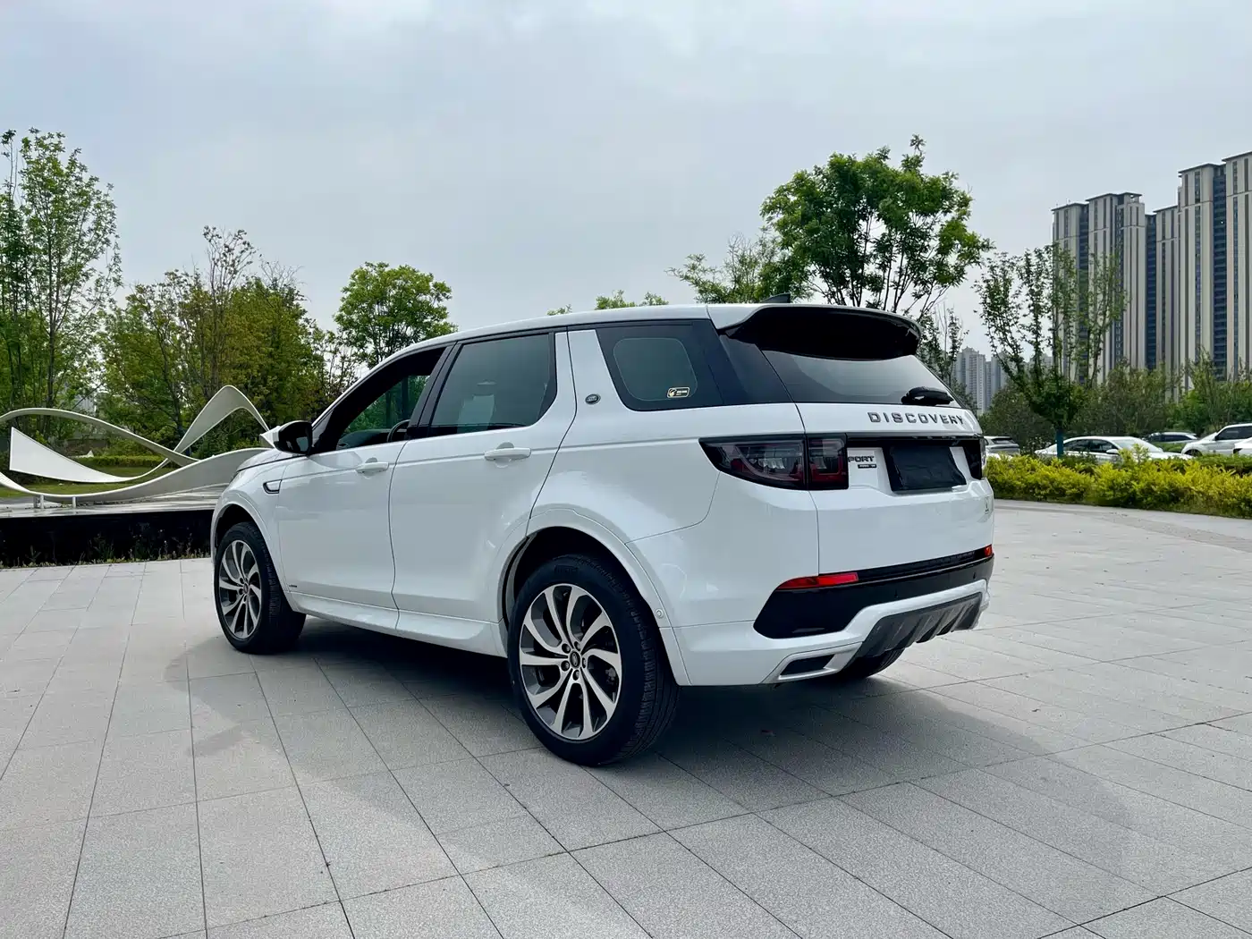 Land Rover Discovery Sport 2020 249PS R-Dynamic Performance Tech 7-seater фото 19