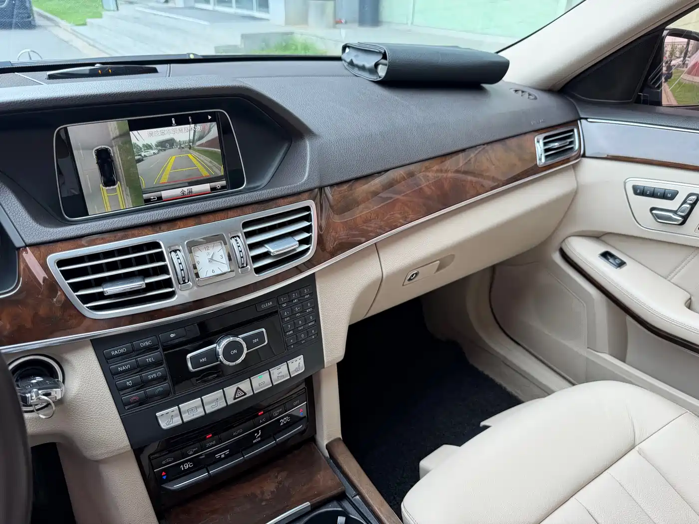 Mercedes-Benz E-Class 2014 Facelift E 260 L Luxury фото 19