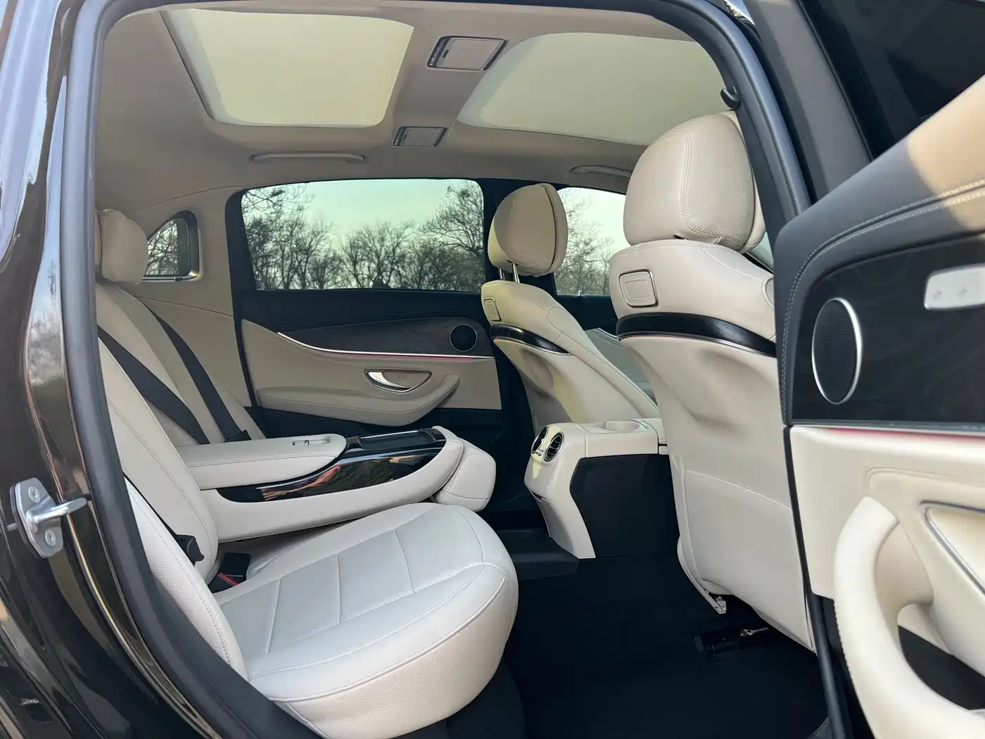 Mercedes-Benz E-Class 2016 E 300 L Sport Luxury фото 14