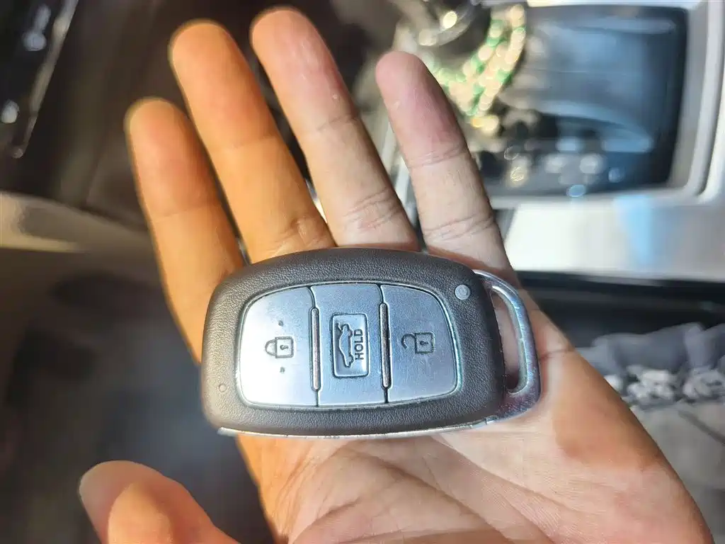 Hyundai Mistra 2016 1.8L Automatic Smart GLS фото 12
