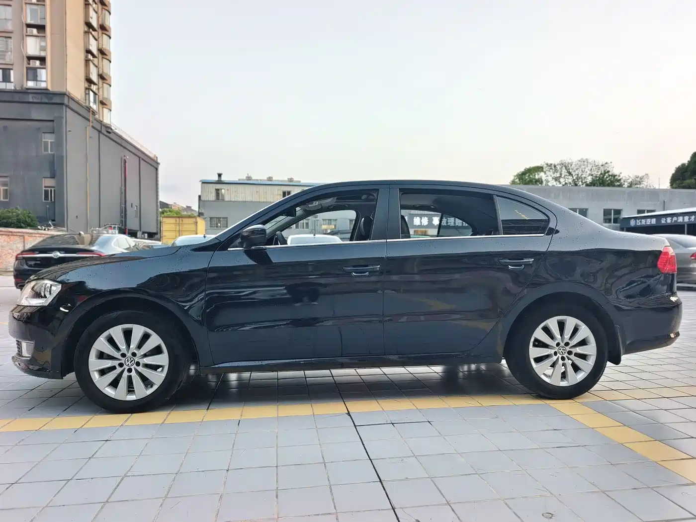 Volkswagen Lavida 2013 Facelift 1.4TSI DSG Comfort фото 5