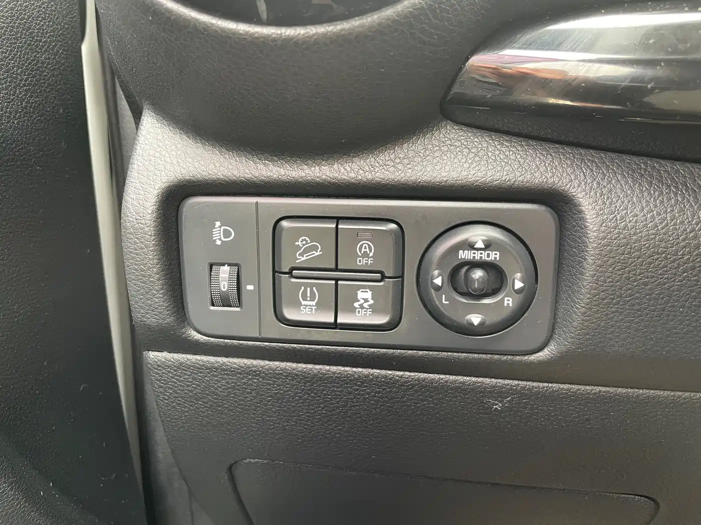 Kia KX1 2019 1.4L Automatic Fun Edition China VI фото 24