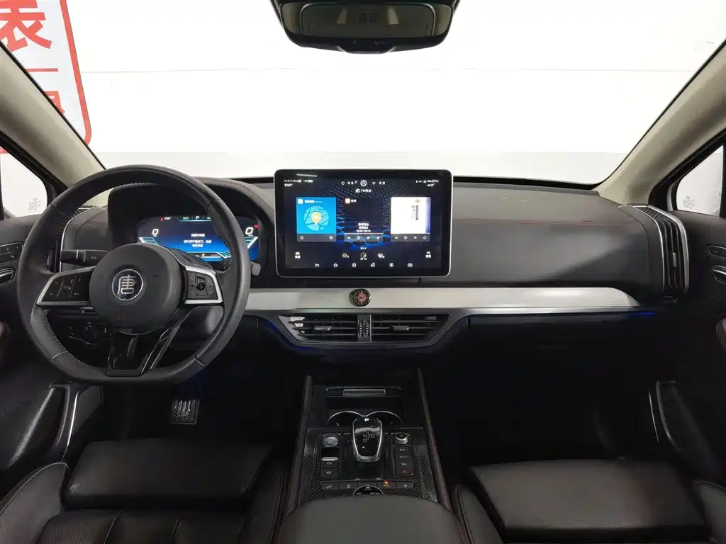 BYD Tang New Energy 2018 DM 2.0T AWD Smart Connection Genesis Edition 7-Seater China V фото 5