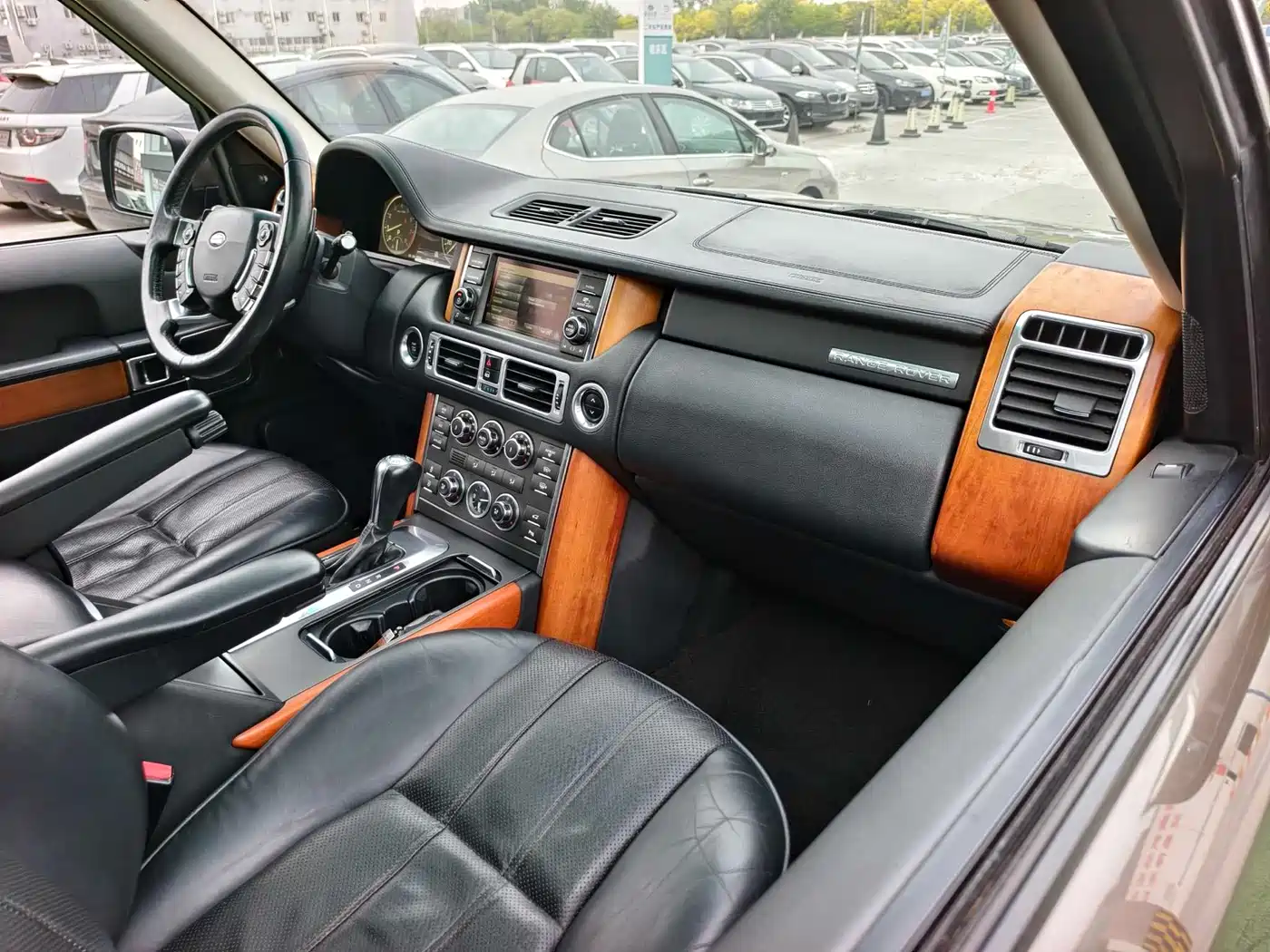 Land Rover Range Rover 2012 5.0 NA V8 фото 19