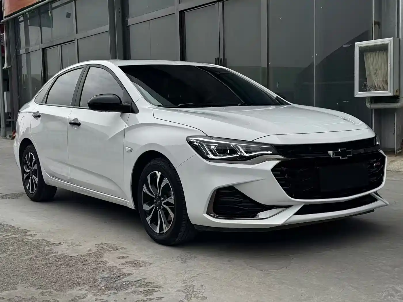 Chevrolet Monza 2022 Mild Hybrid RS 330T Automatic Comfort Edition фото 3