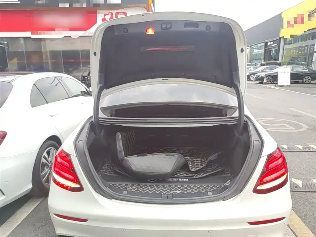Mercedes-Benz E-Class 2019 E 260 L Sport фото 19