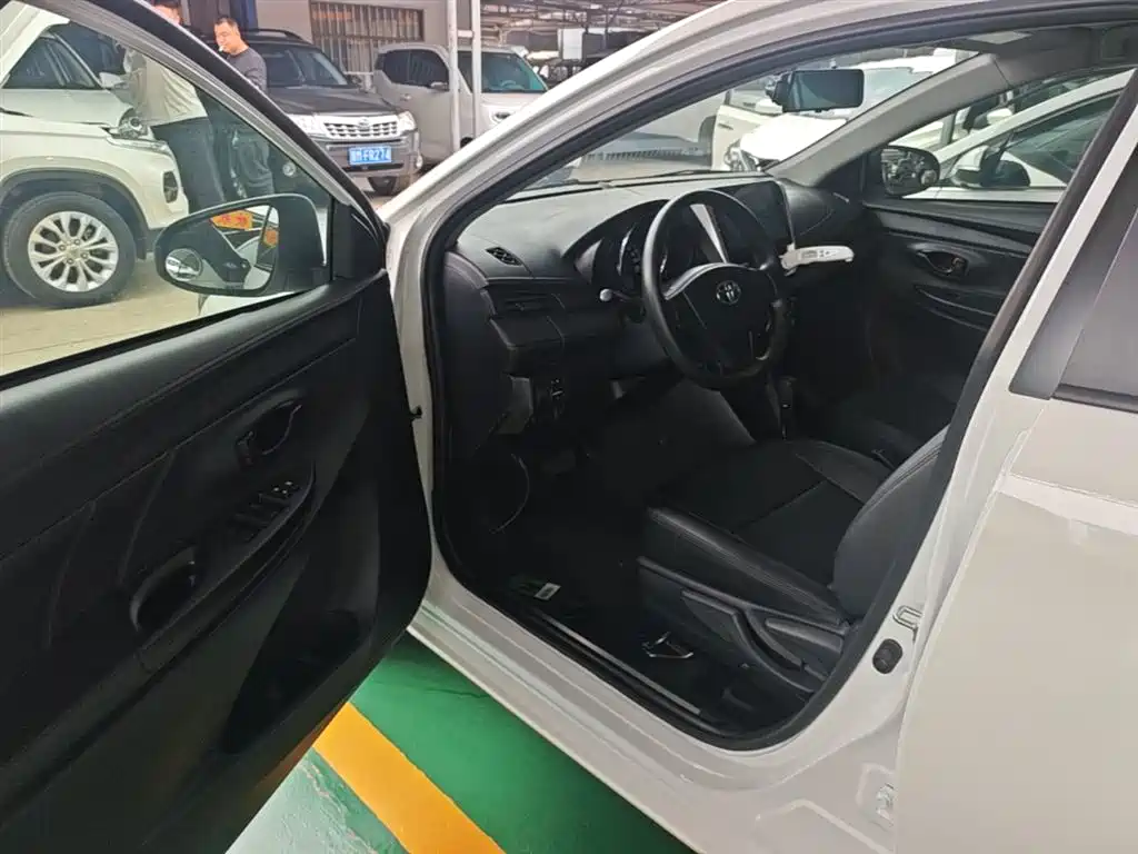 Toyota YARiS L Zhi Xuan 2016 Facelift 1.5E CVT Charming Edition фото 16