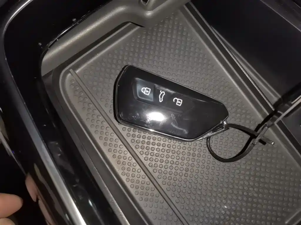 Volkswagen ID.4 X 2025 Smart Pure Intelligent Edition фото 9