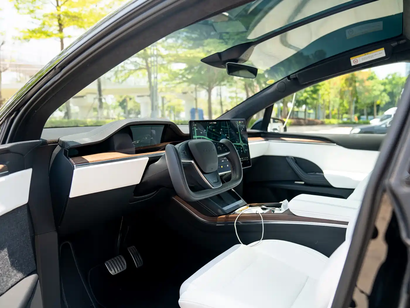 Tesla Model X 2023 Dual Motor All-Wheel Drive Edition фото 12