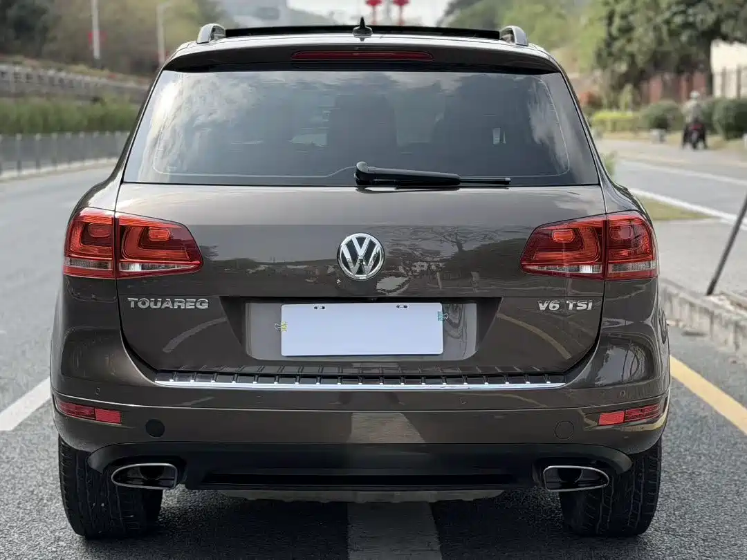 Фото 8 - Volkswagen Touareg