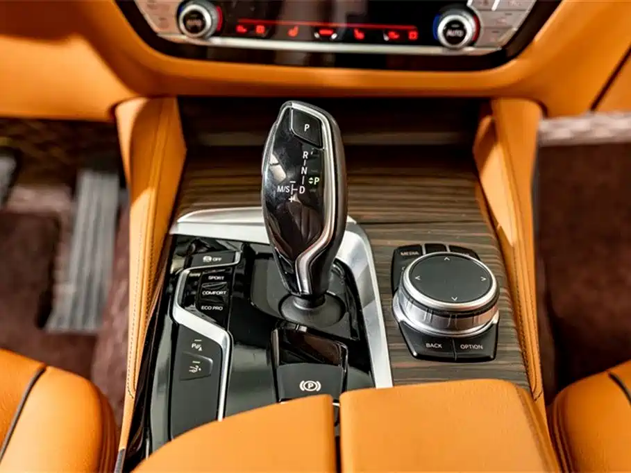 BMW 6 Series GT 2019 630i Luxury Design Package фото 15