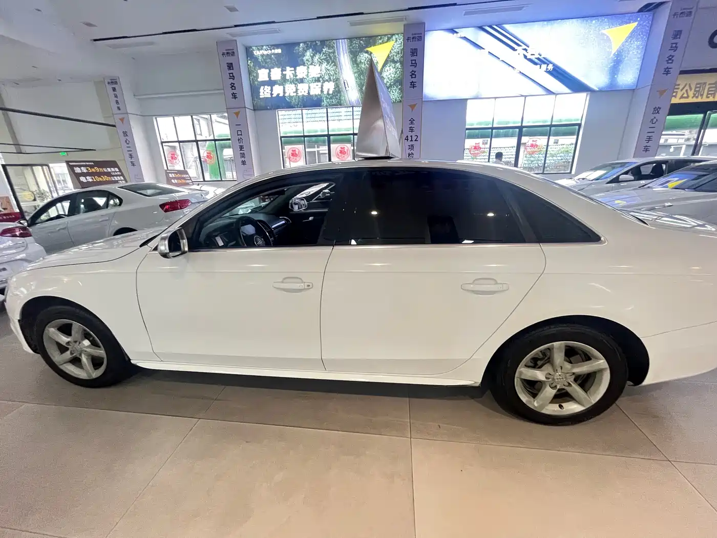 Audi A4L 2013 35 TFSI Automatic Comfort фото 6