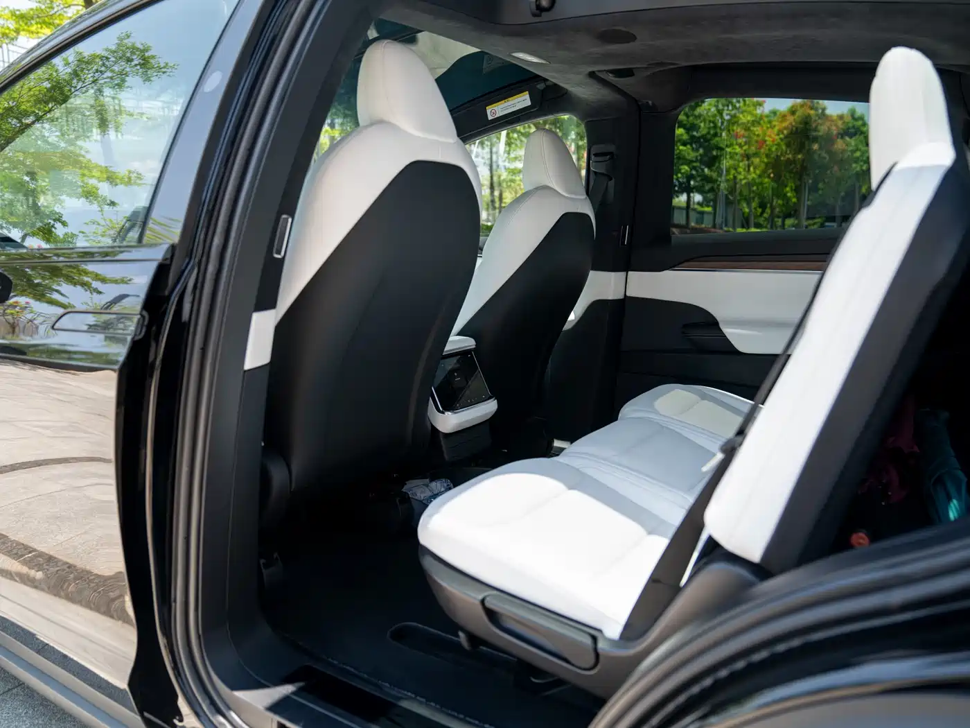 Tesla Model X 2023 Dual Motor All-Wheel Drive Edition фото 15