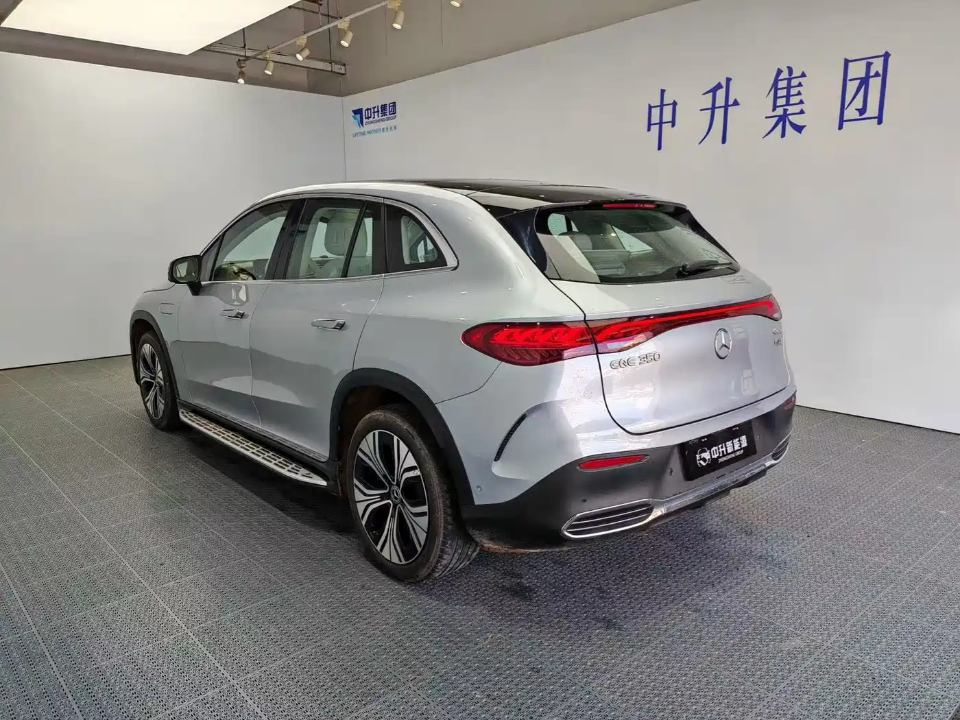 Mercedes-Benz EQE SUV 2023 350 4MATIC Luxury Edition фото 4