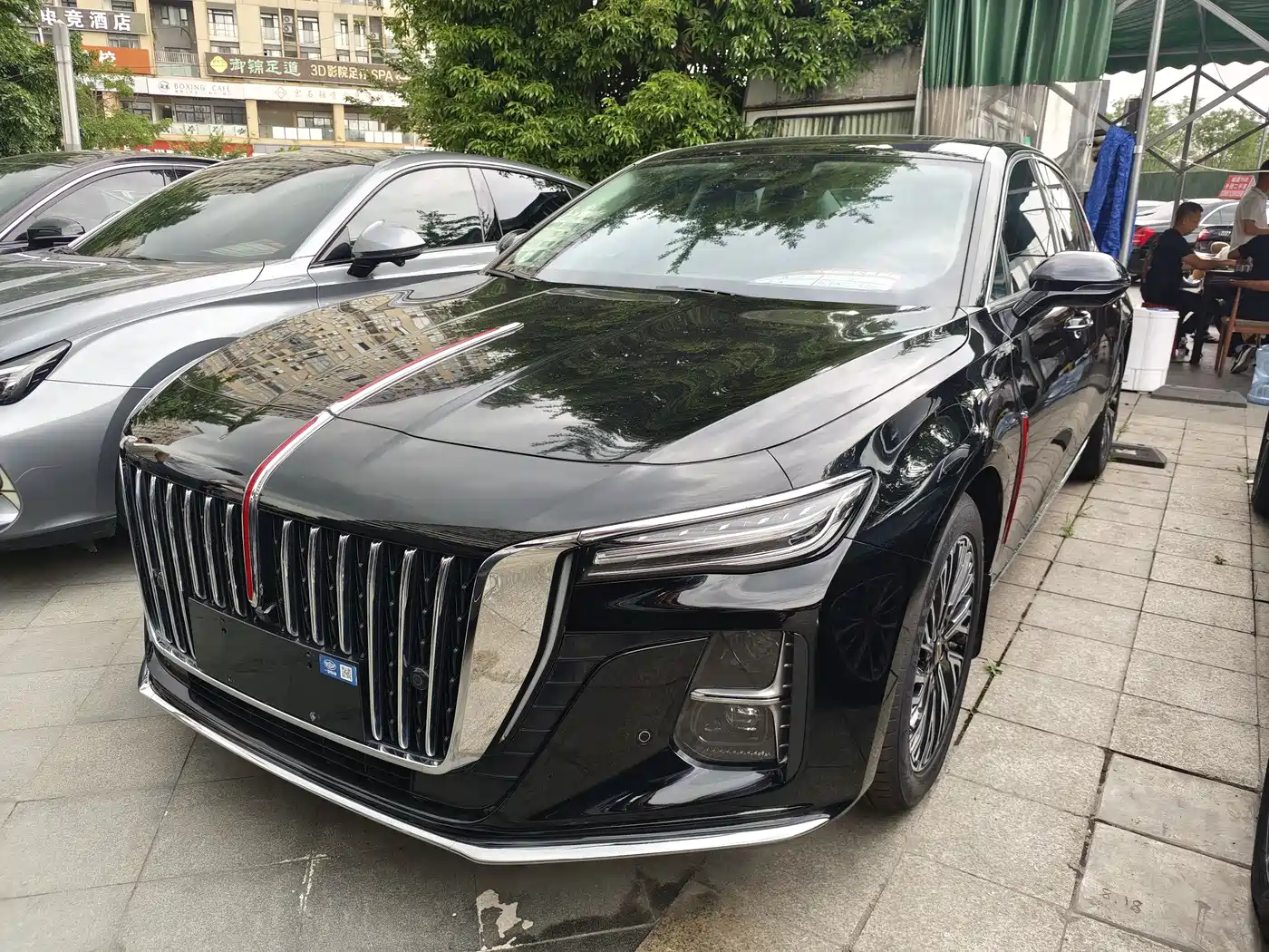 Hongqi H5 2024 2.0T Automatic Smart Connect Flag Smooth Edition