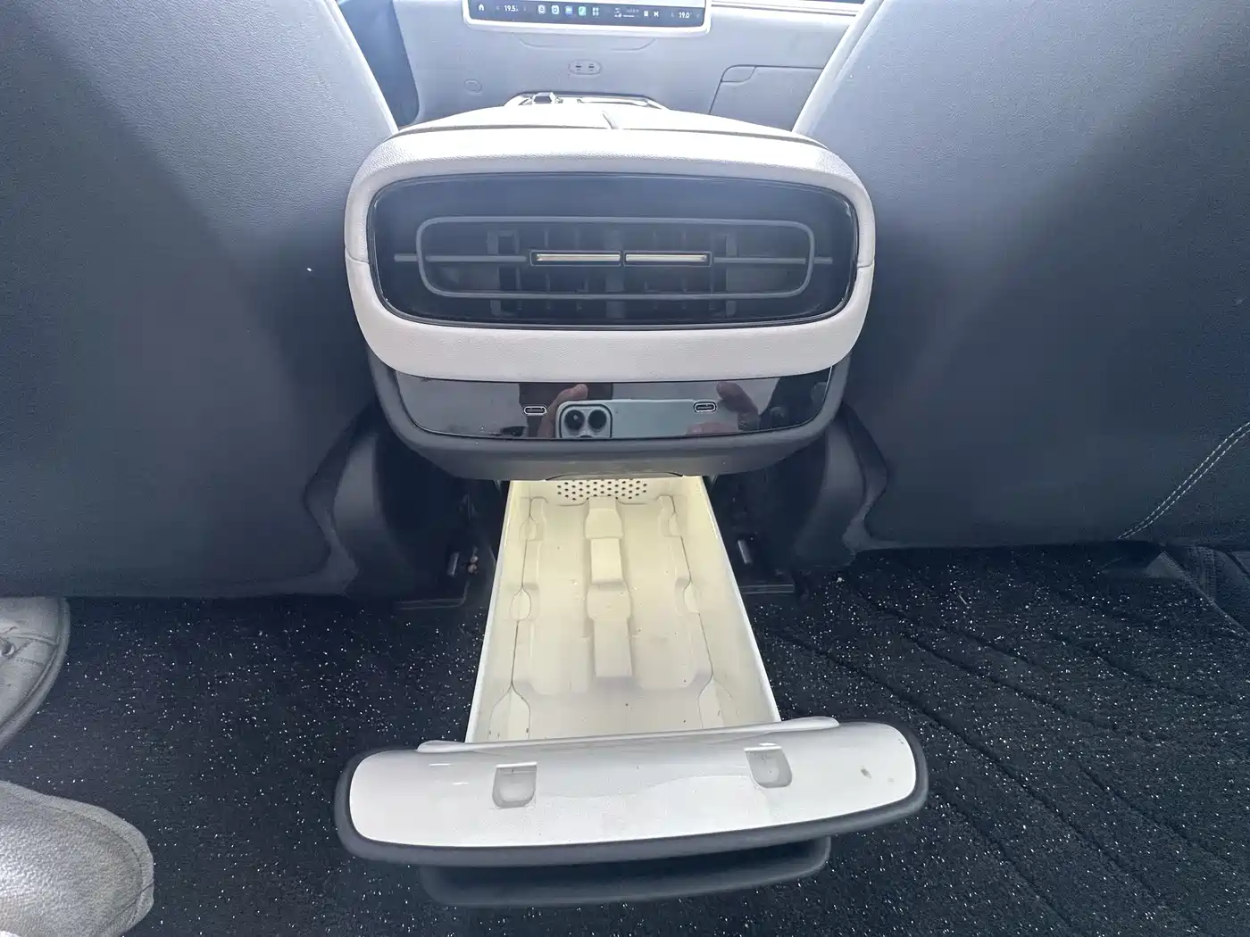 Xiaomi Auto Xiaomi SU7 2024 AWD Extended Range Advanced Smart Driving Max Edition фото 11
