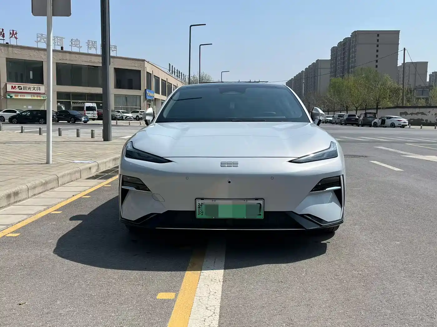 GEELY GALAXY GALAXY E8