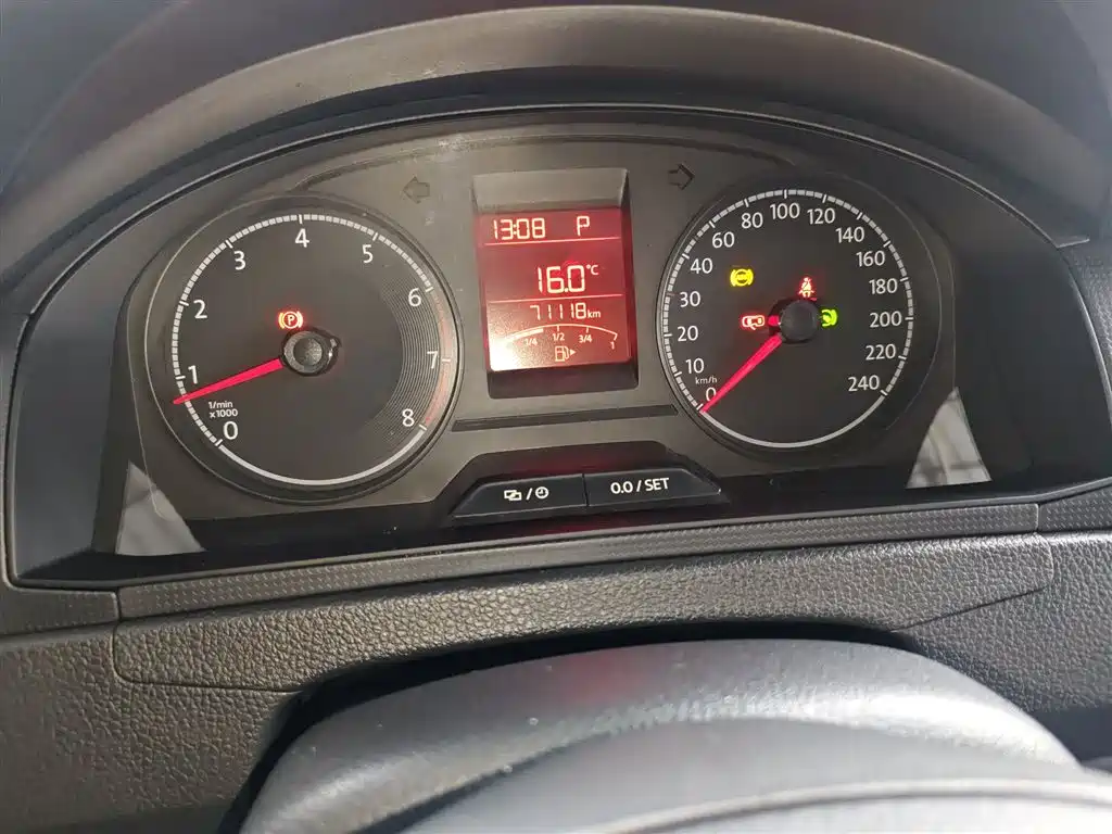 Volkswagen Santana 2016 1.6L Automatic Trend Edition фото 8