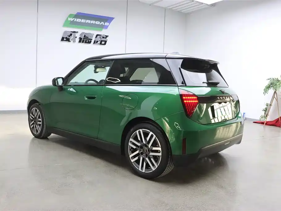 MINI ELECTRIC  COOPER