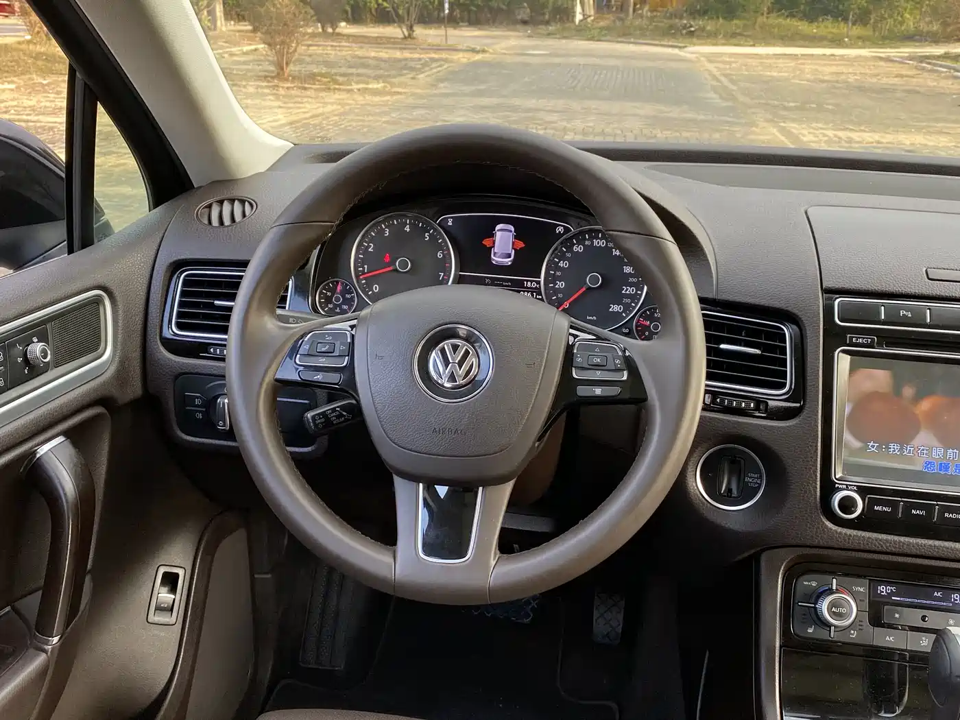 Volkswagen Touareg 2017 3.0TSI Explorer Edition фото 14