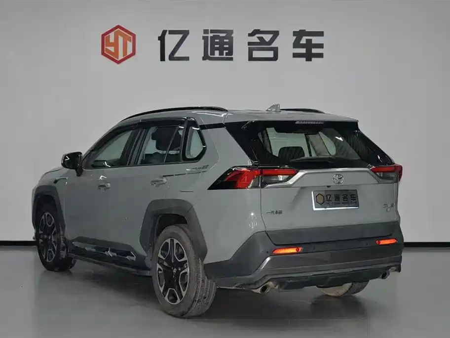 Toyota RAV4 Rongfang 2020 2.0L CVT 4WD Premium Edition фото 20