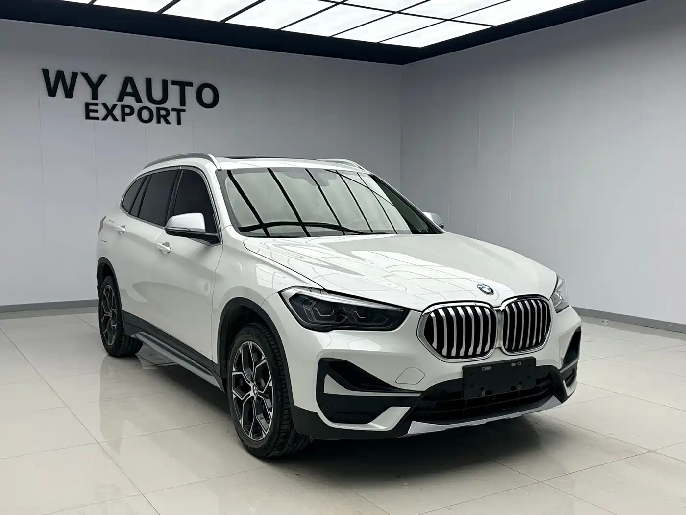 BMW X1 2022 sDrive20Li Premium фото 3