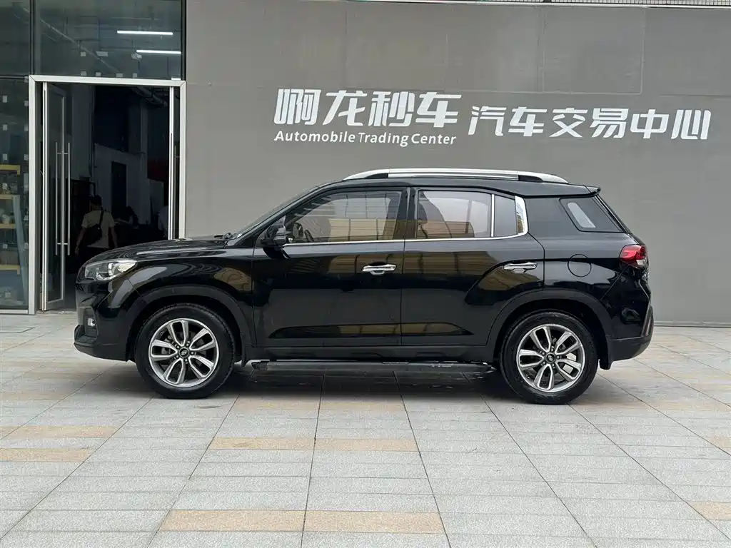 Hyundai Beijing Hyundai ix35 2019 2.0L Automatic 2WD Zhiyong·Enjoy China V фото 18