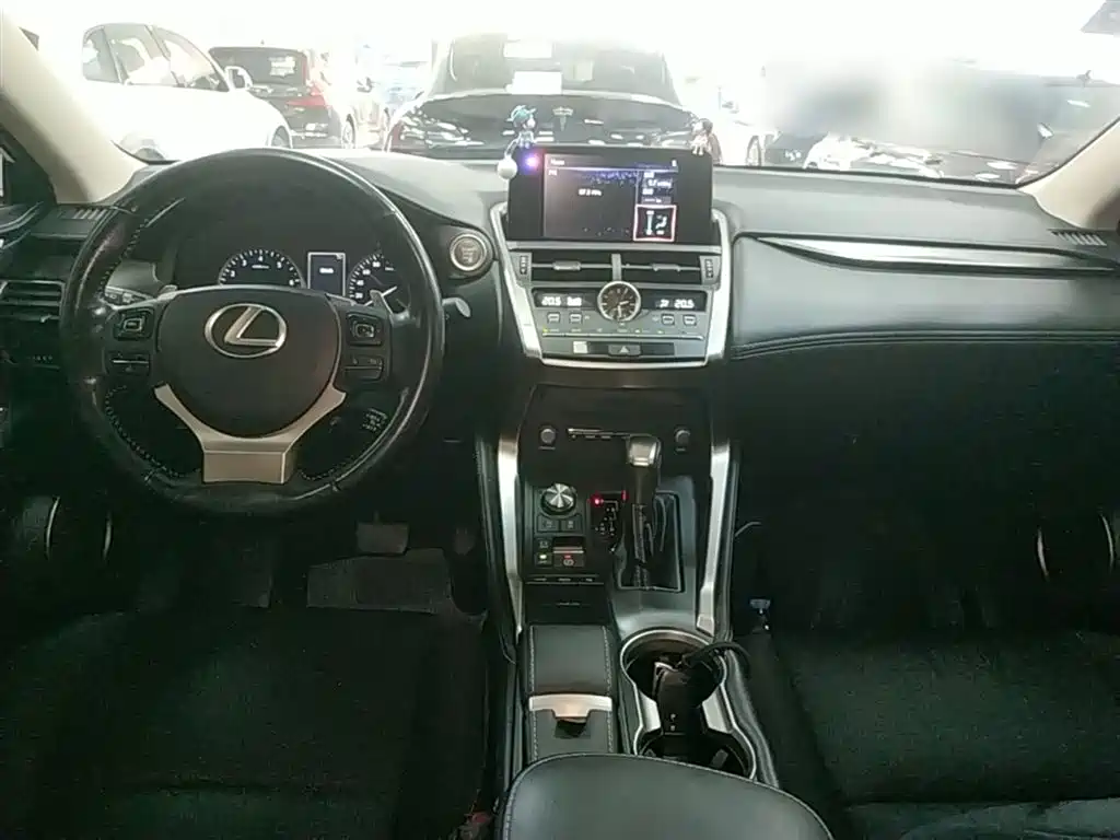 Lexus NX 2018 200 FWD Sharp Edition China VI фото 10
