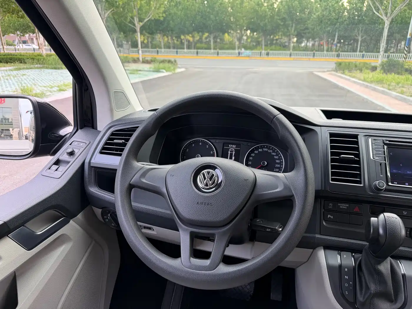 Volkswagen Caravelle 2016 2016 2.0TSI AWD Comfort 9-Seater