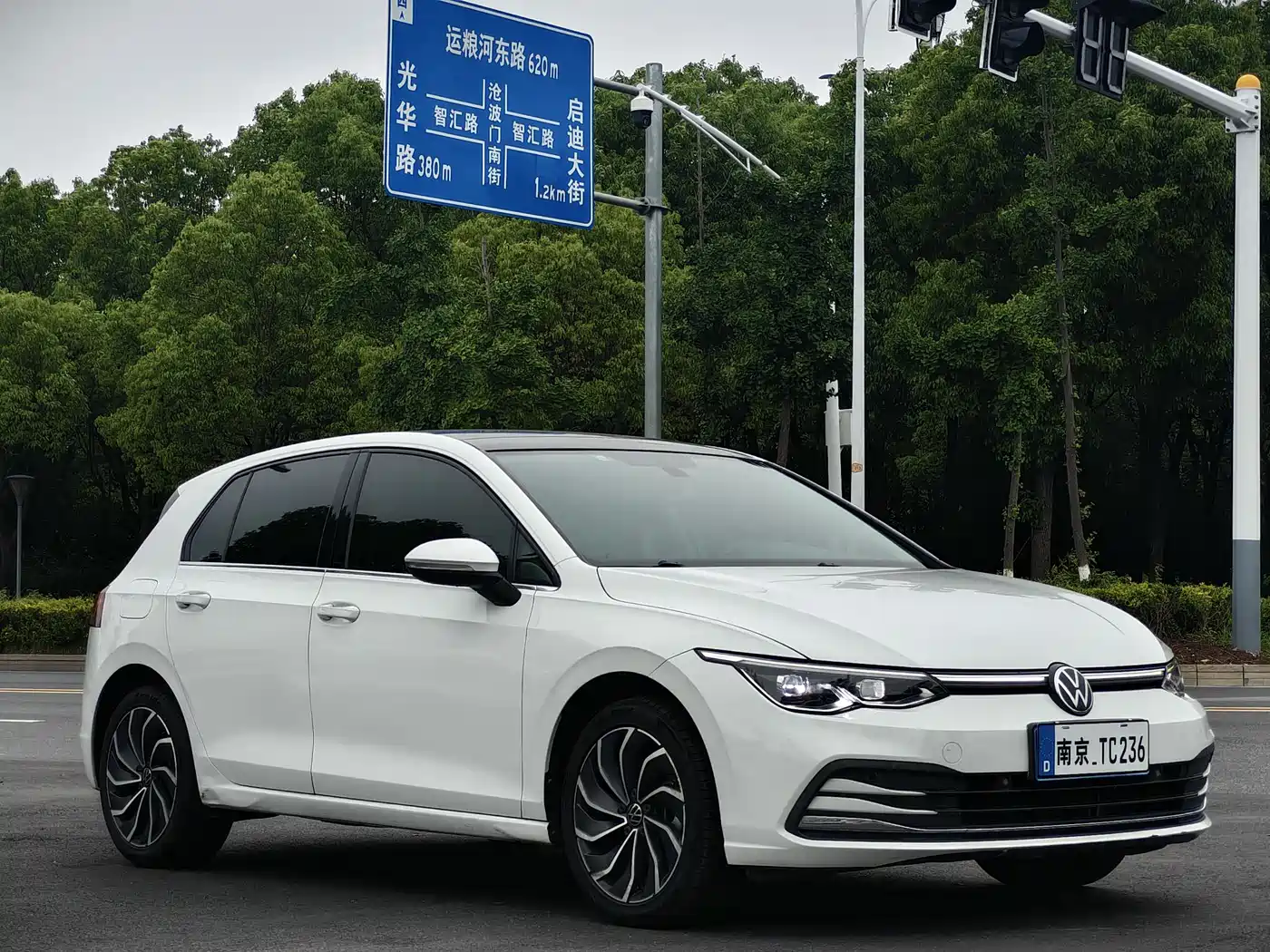 Volkswagen Golf 2021 280TSI DSG Pro фото 3