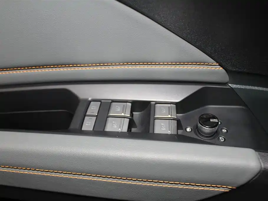 Audi Q4 e-tron 2024 40 e-tron Pioneer Edition фото 11