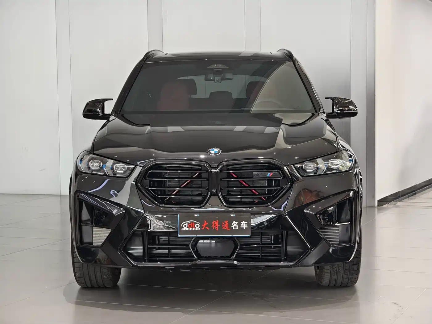BMW X5 2025 Model xDrive 40Li M Sport Blackout Package фото 2